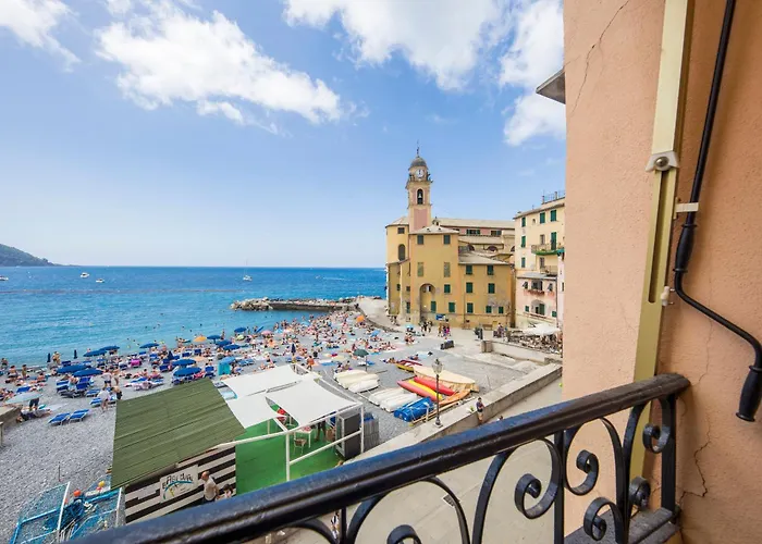 Casaviva Family Beachfront House In Camogli