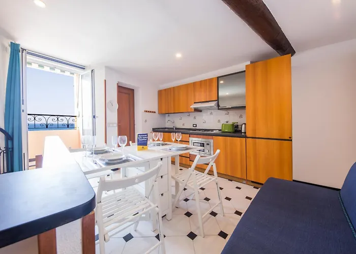 Casaviva Family Beachfront House In Camogli