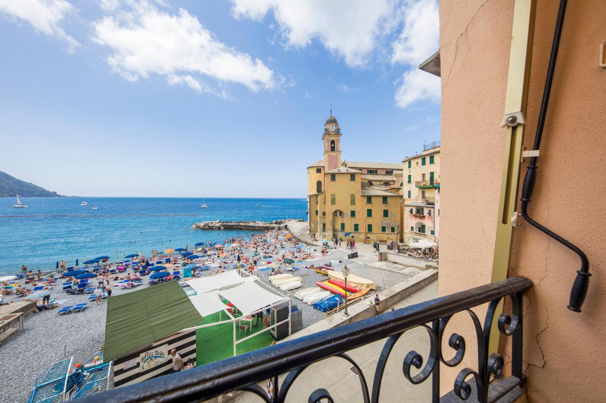Casaviva Family Beachfront House In Camogli