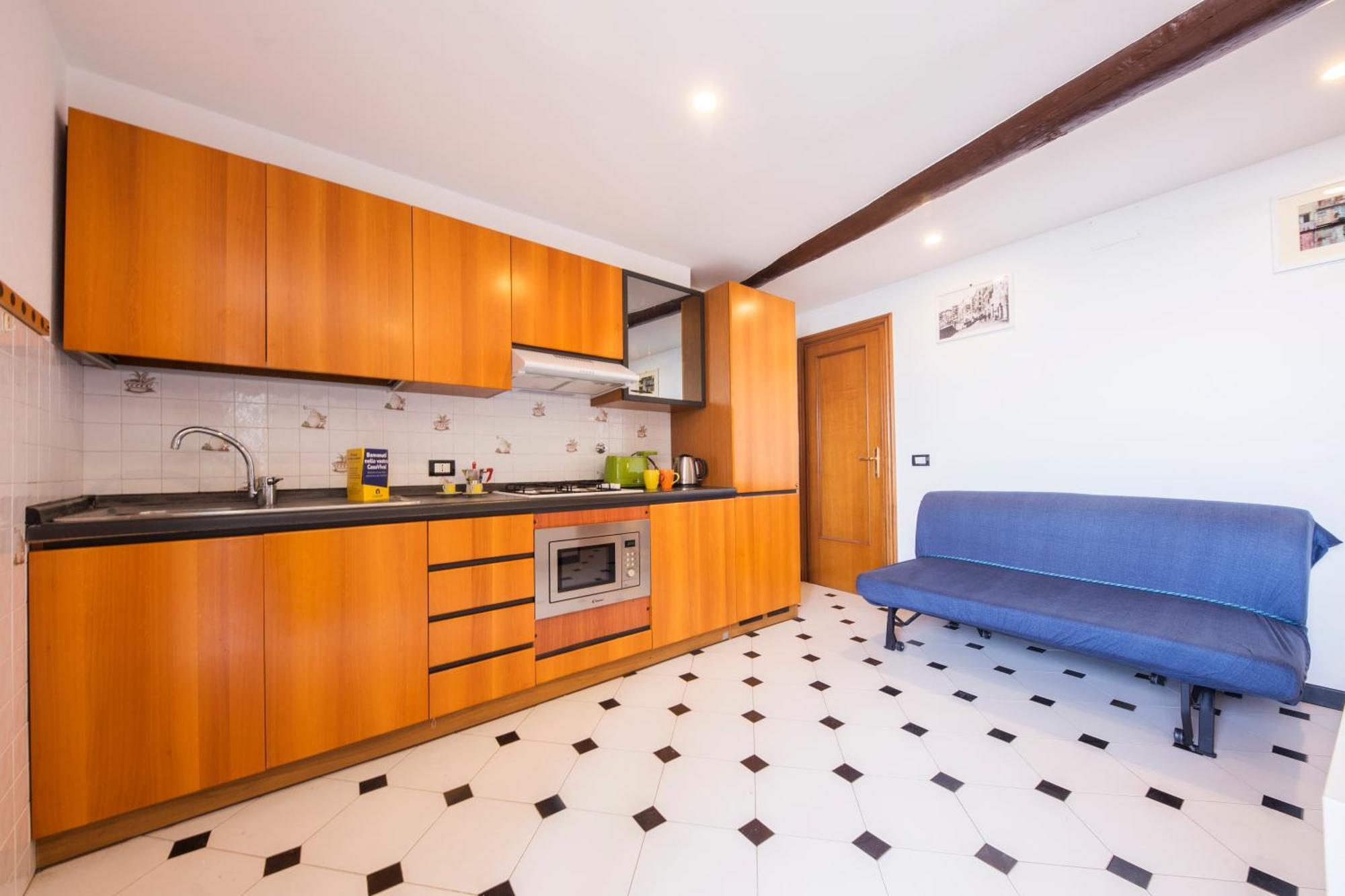 Casaviva Family Beachfront House In Apartment